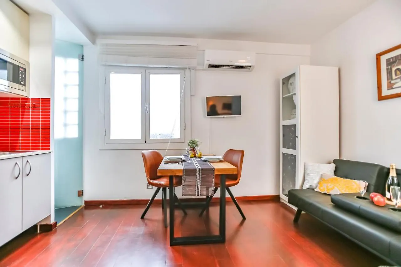 Ghat Apartments Montroig Sitges