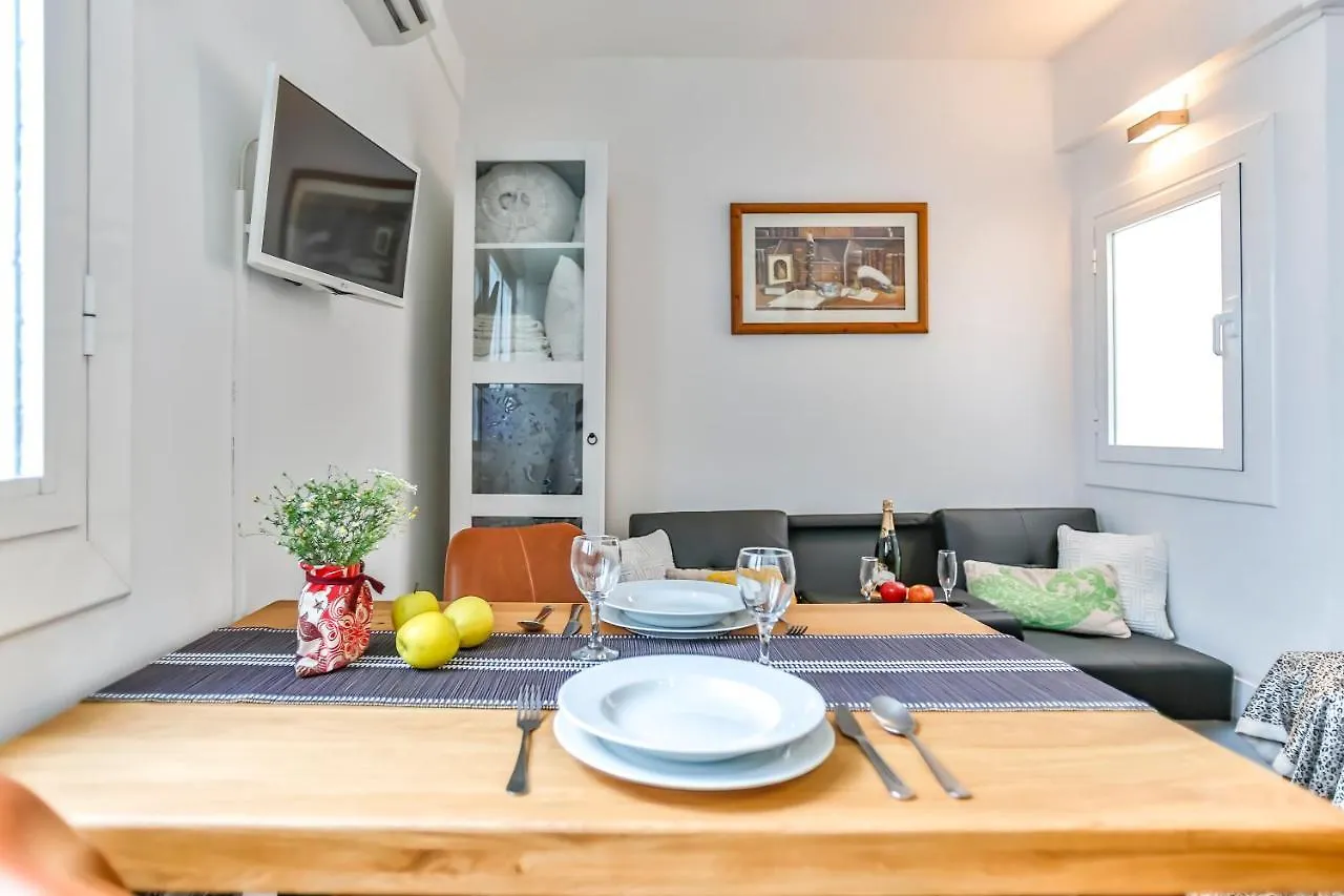 Ghat Apartments Montroig Sitges Španělsko