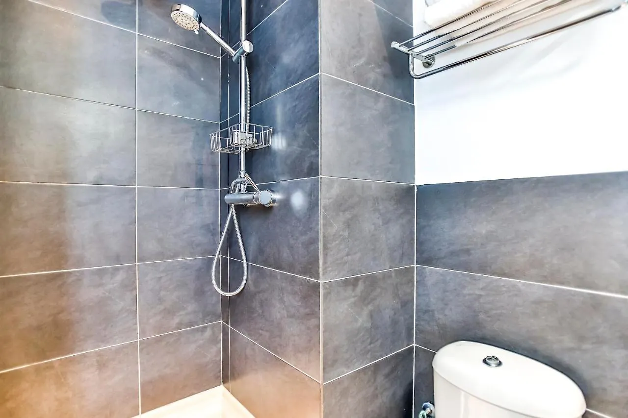 Ghat Apartments Montroig Sitges 0*,