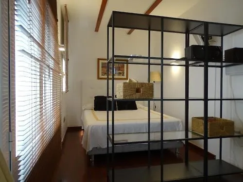 Ghat Apartments Montroig Sitges