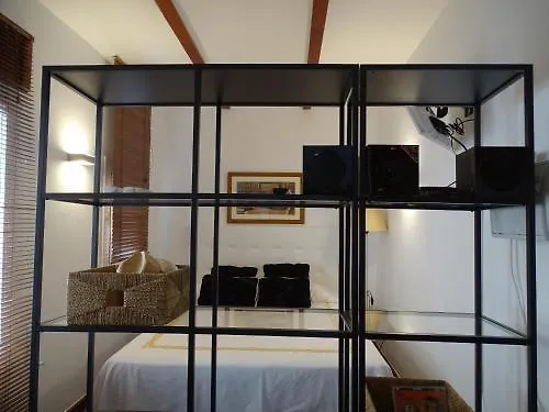 Ghat Apartments Montroig Sitges